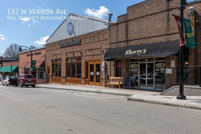 Building Photo - 132 W Vernon Ave