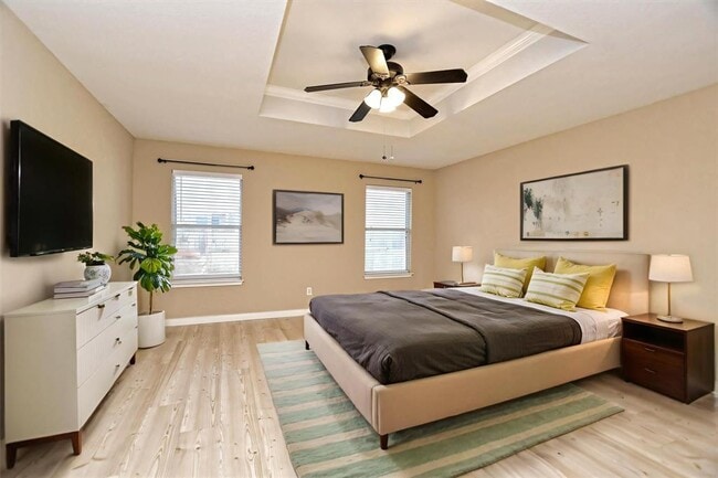 Building Photo - 537 MacKenzie Way