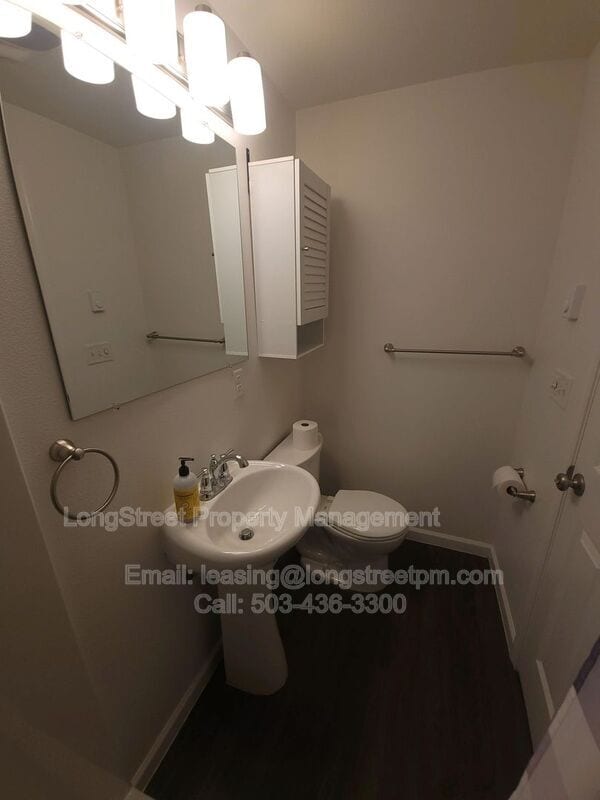 Building Photo - 4516 SE 65th Ave