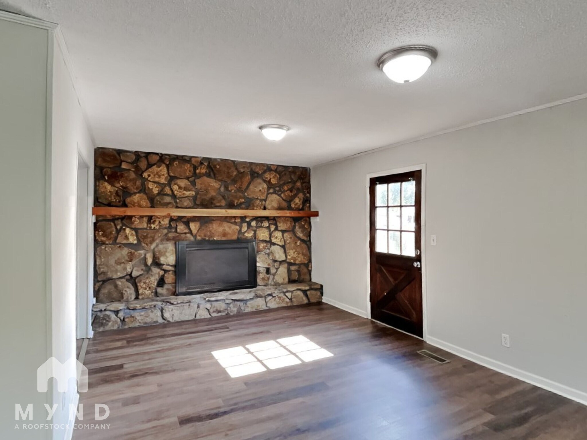 Building Photo - 217 Marshall Dr