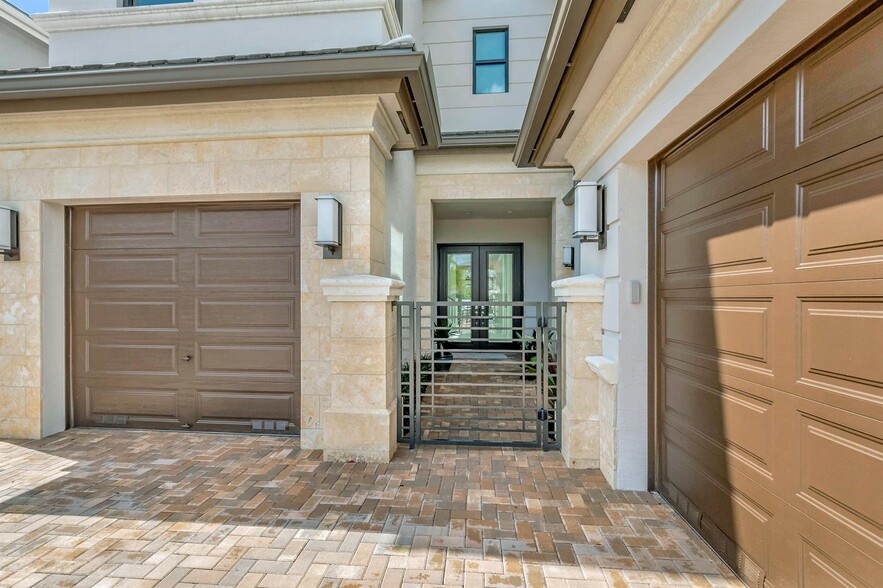 Building Photo - 9060 Dulcetto Ct