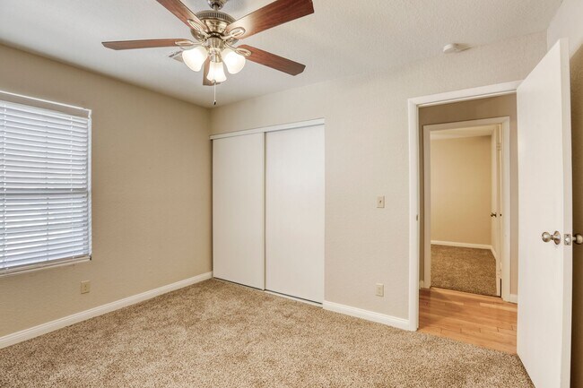 Building Photo - Beautiful 4 bedroom POOL home close to Nellis AFB!