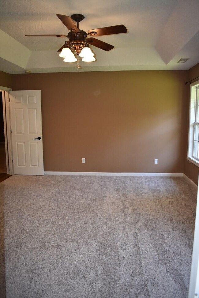 Building Photo - 2470 Navigator Cir
