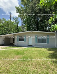 Building Photo - Just Renovated! 3/1.5 in Sherwood Forest!