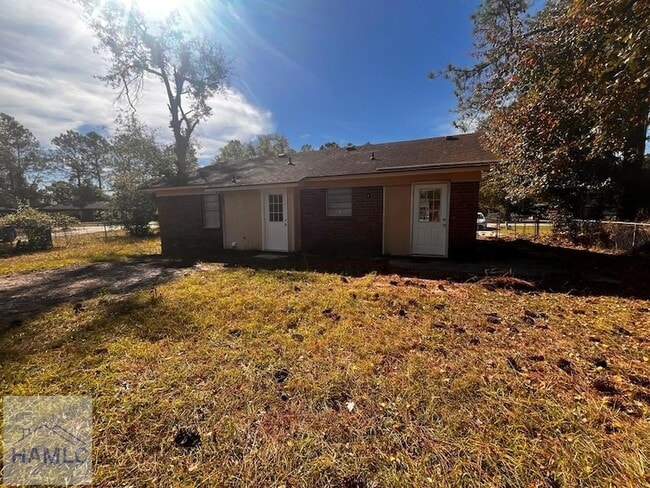 Building Photo - 928 Greenbriar Trial