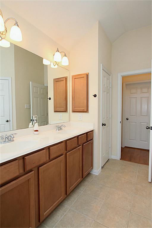 Building Photo - 2926 Bright Sky Ct