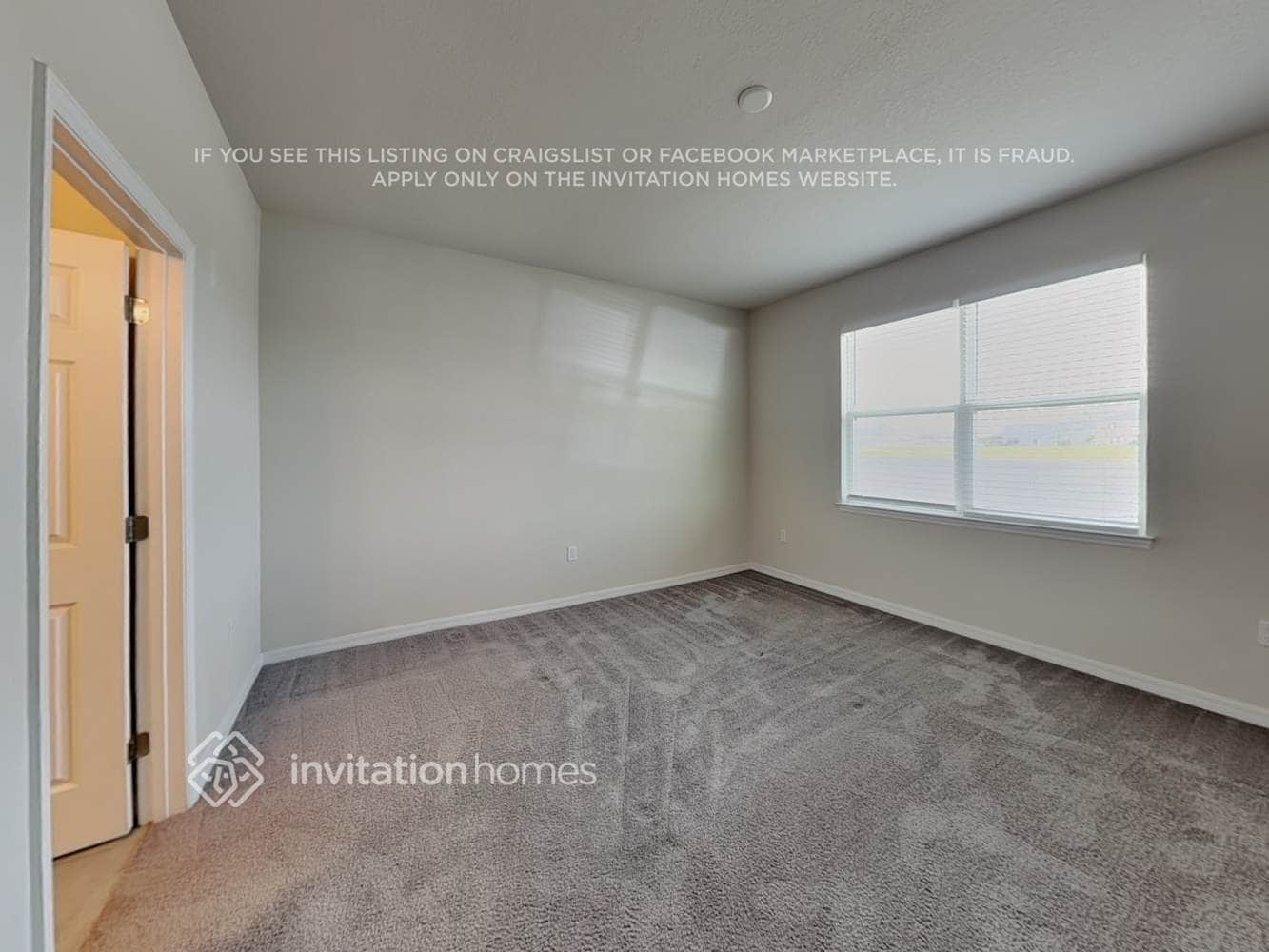 Building Photo - 1487 Grassland Ave