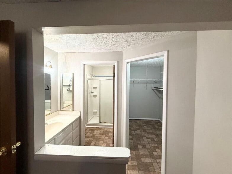 Building Photo - 4979 Stone Trace