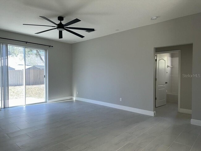 Building Photo - 1329 Avonwood Ct