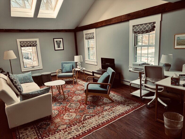 Building Photo - 67 Warren St