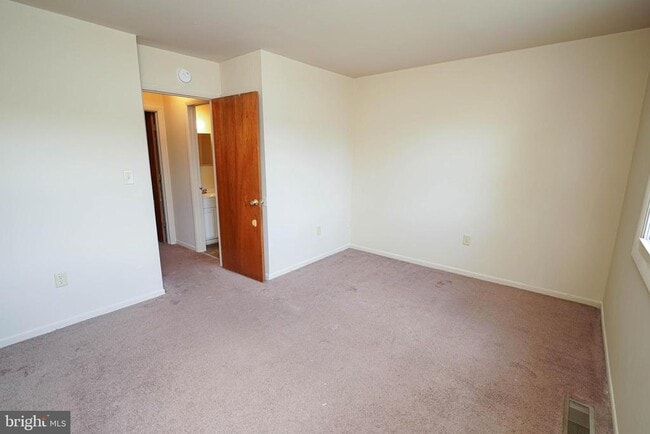 Building Photo - 738 Hemlock St