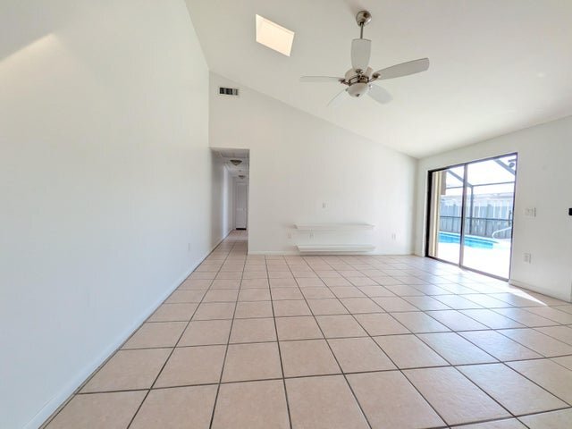 Building Photo - 9975 Boca Gardens Trail
