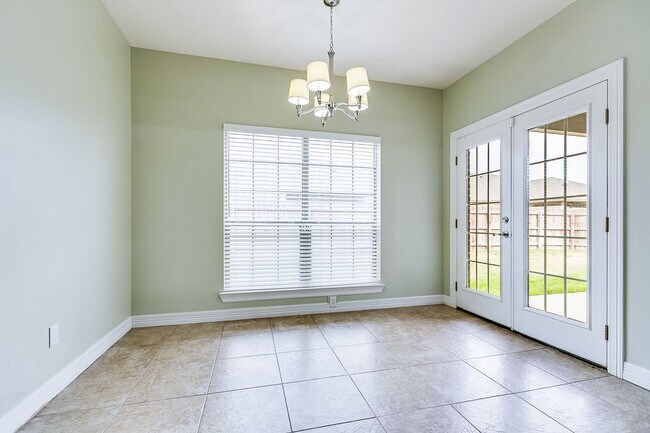 Building Photo - COMING NOVEMBER 2025 - Bentwood Country Cl...