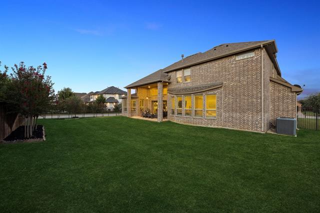 Building Photo - 920 Rhone Ln