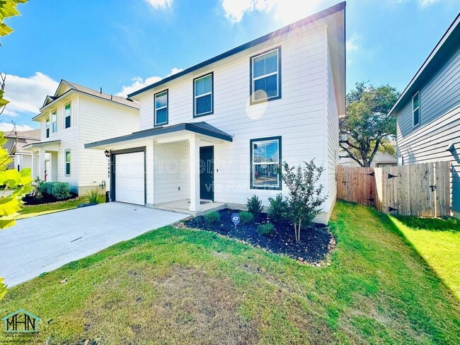 Building Photo - 14402 Navidad Pike