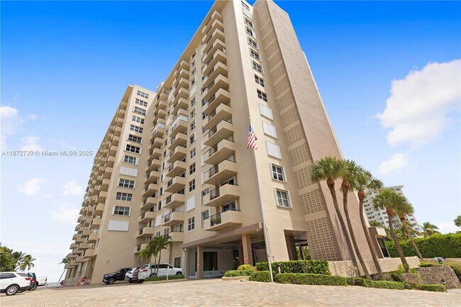 Primary Photo - 2000 S Ocean Blvd