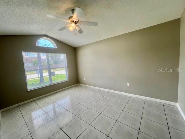 Building Photo - 2342 Queenswood Cir
