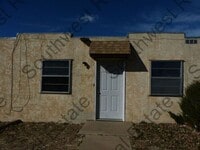 Building Photo - Cute 2 Bedrooms one bath apartment.