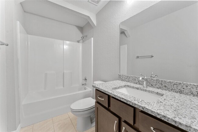 Building Photo - 9461 N Sandree Dr