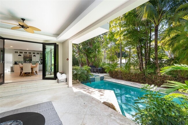 Building Photo - 650 Curtiswood Dr