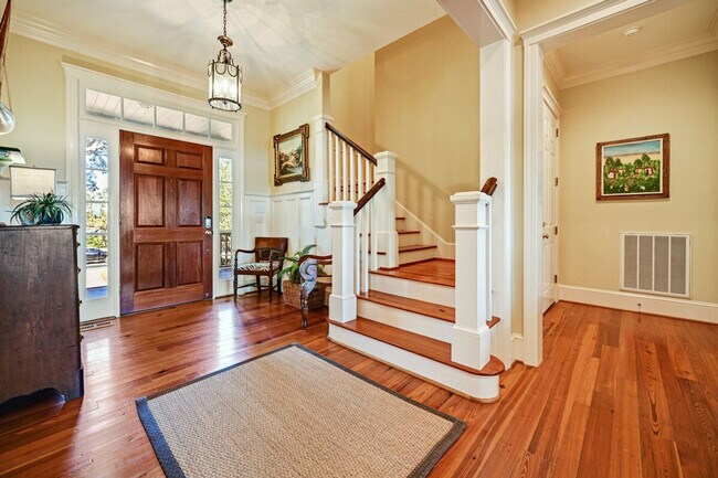 Building Photo - 3482 Luvan Blvd