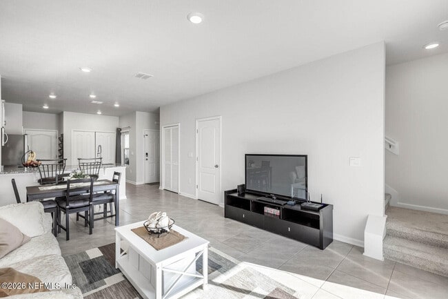 Building Photo - 262 Talulla Trl