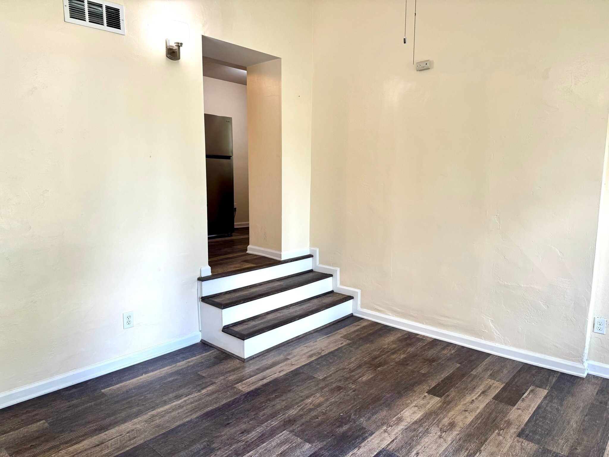 Building Photo - 7438 Orien Ave