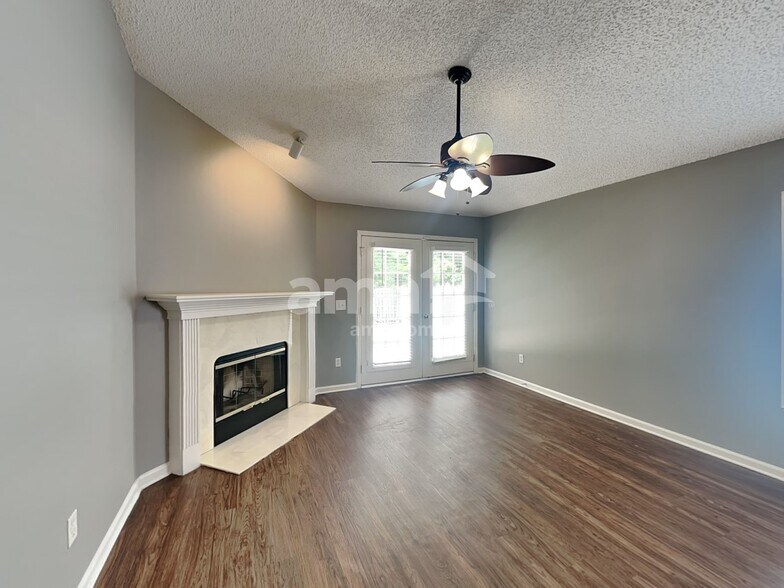 Building Photo - 1526 Bay Harbor Dr
