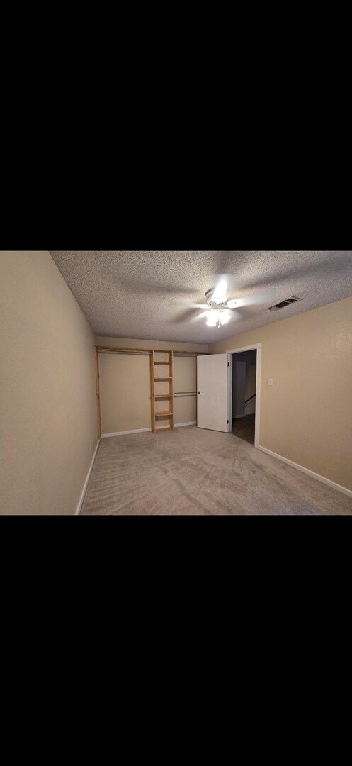 Building Photo - Move in special $500.00 Off 1st month rent!! Country style living on the hill but within the city