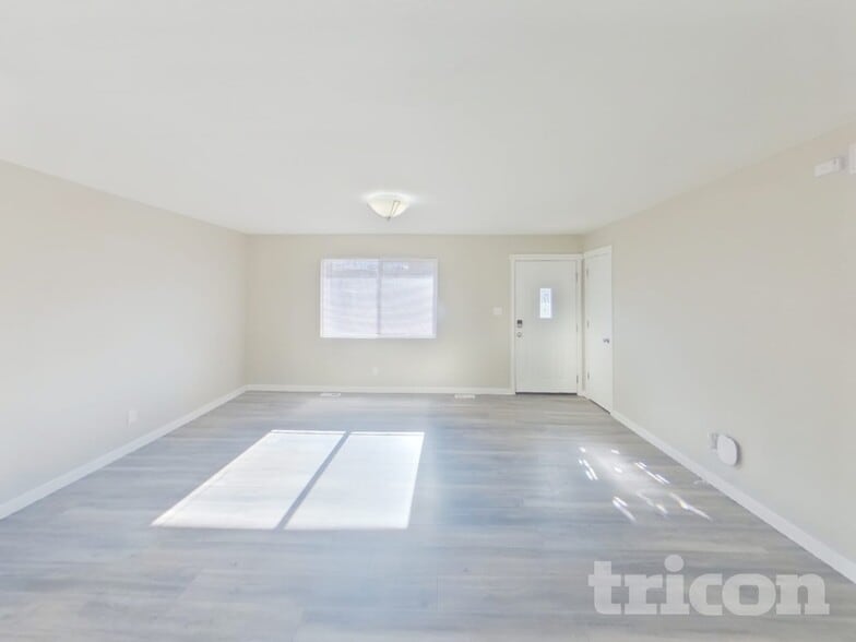 Building Photo - 1209 Capulin Dr