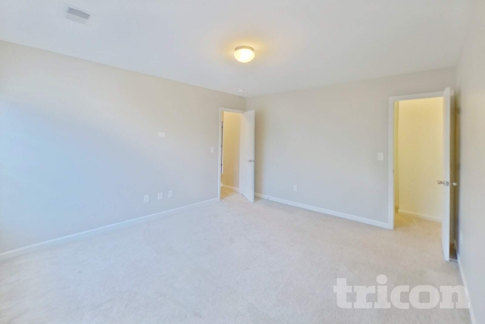 Building Photo - 208 Willow Grv Wy