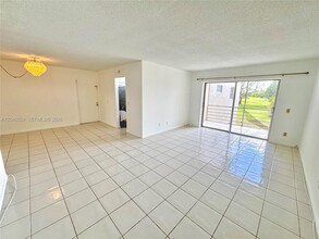 Building Photo - 2495 SW 82nd Ave