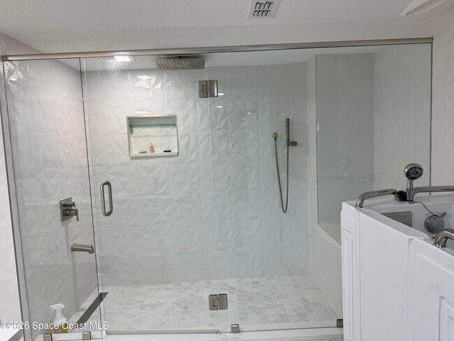 Building Photo - 3223 S Atlantic Ave