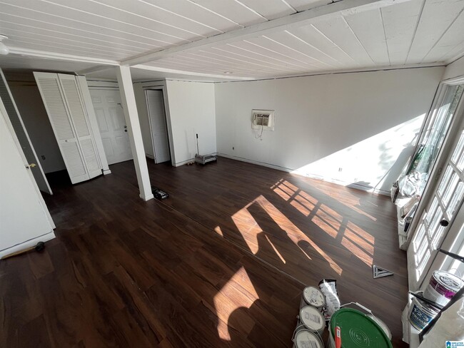 Building Photo - 36373637 Elmore Dr