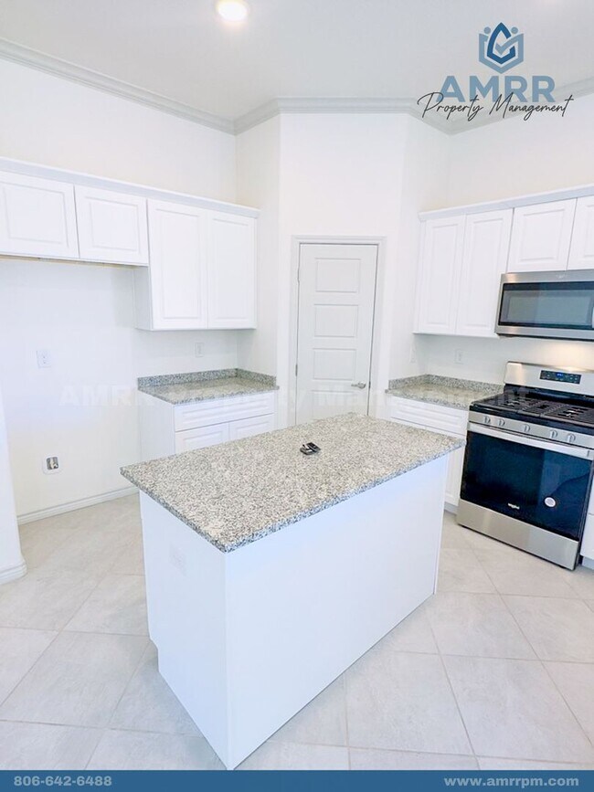 Building Photo - New 3 Bedroom Home In Odessa, Texas!