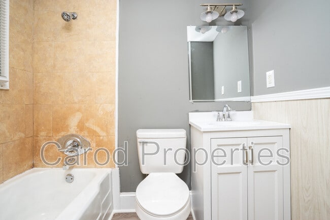 Building Photo - 136 Powder St SW