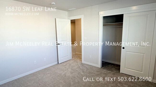 Building Photo - 16870 SW Leaf Ln