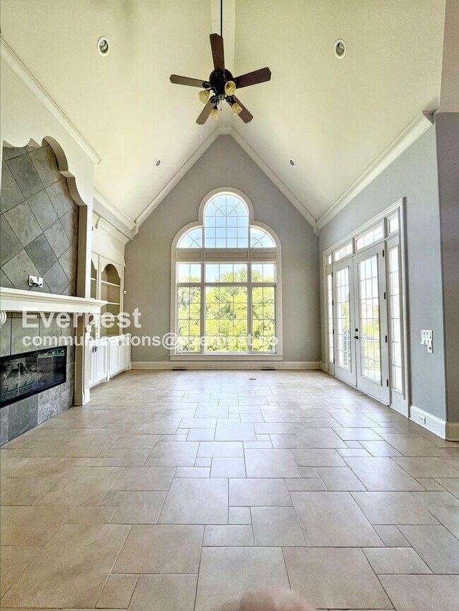 Building Photo - 9558 Hampton Reserve Dr