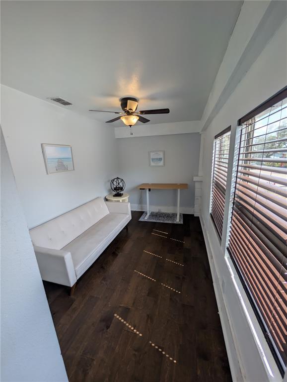 Building Photo - 771 14th Ave S