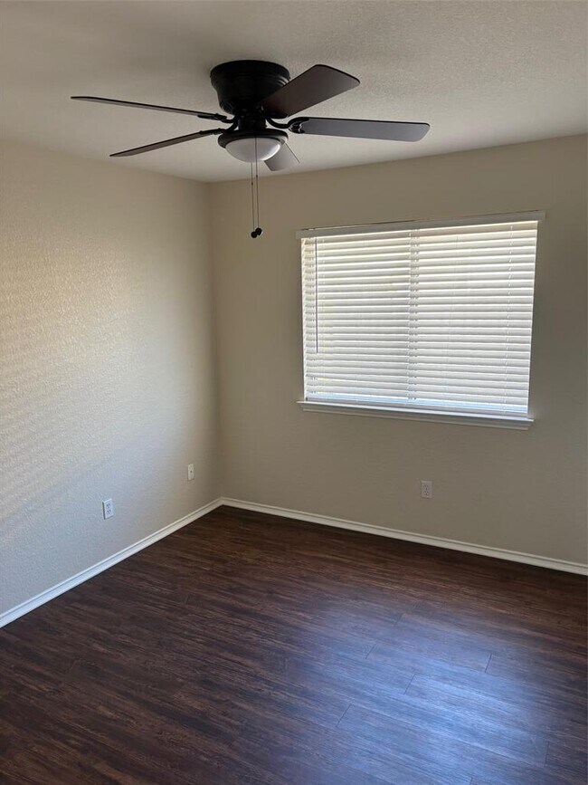 Building Photo - 1403 Haley Gray Dr