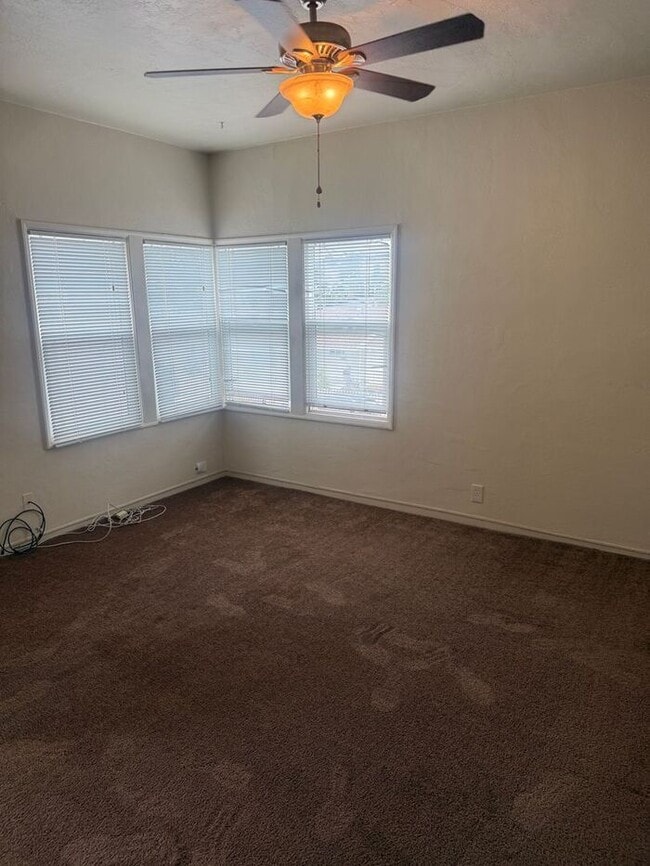 Building Photo - Great 1 Bedroom 1 Bath