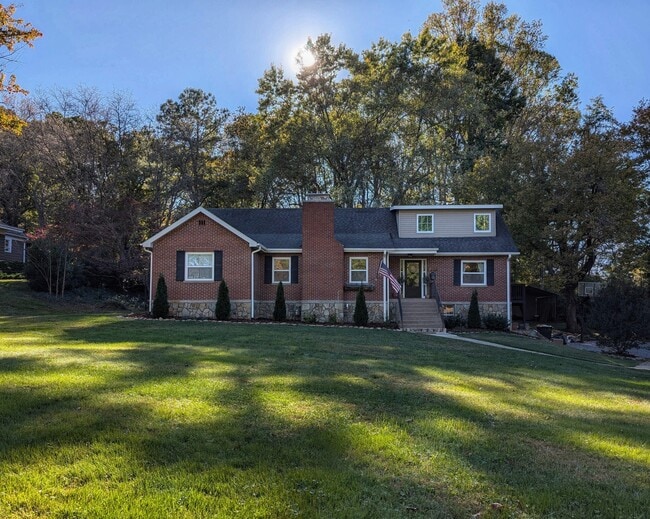 Primary Photo - 317 Balsam Dr
