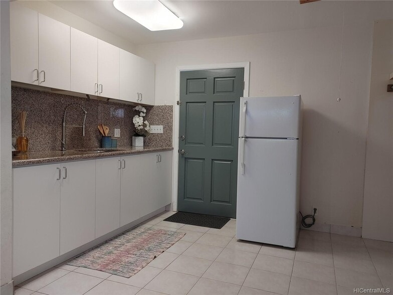 Kitchenette - 1871 Halekoa Dr