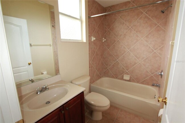 Building Photo - 824 Blairmont Ln