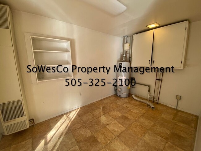 Building Photo - Three Bedroom, 2 Bathroom Residential Rental