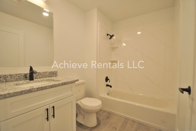 Building Photo - Westfield Lofts - Bay 13