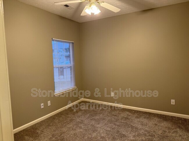 Building Photo - 1101 Foghorn Dr