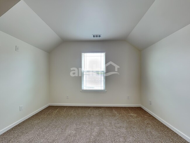 Building Photo - 423 Seabreeze Drive