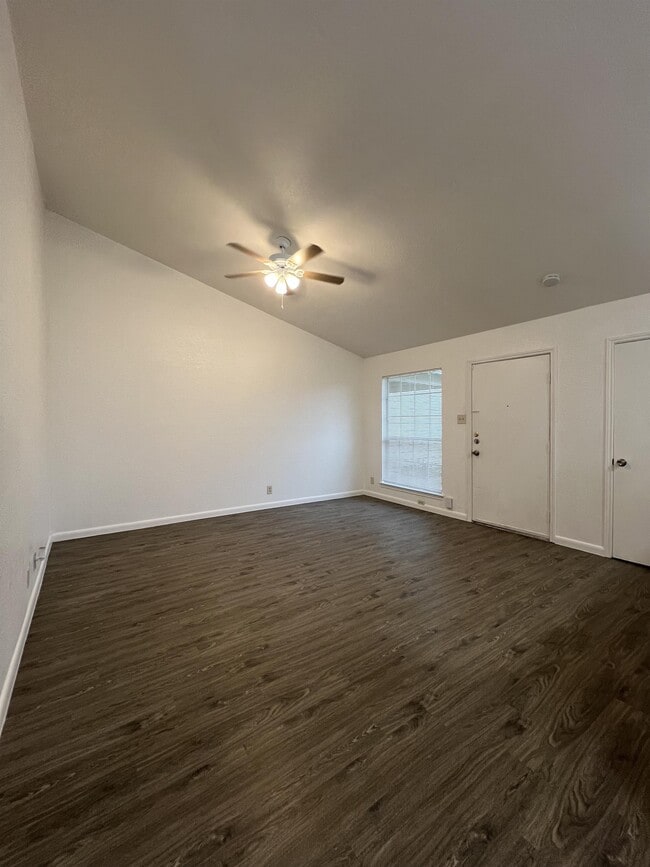 Building Photo - 8846 Meadow Range St