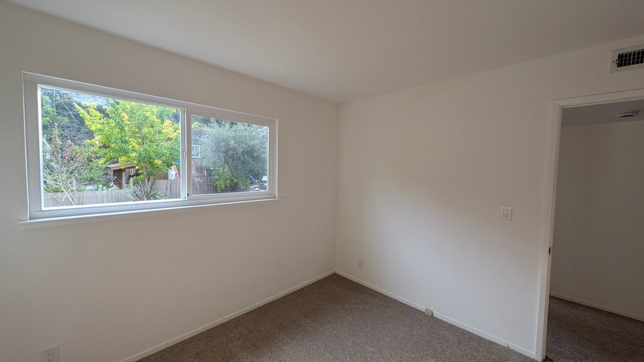 Building Photo - 128 Bothin Rd